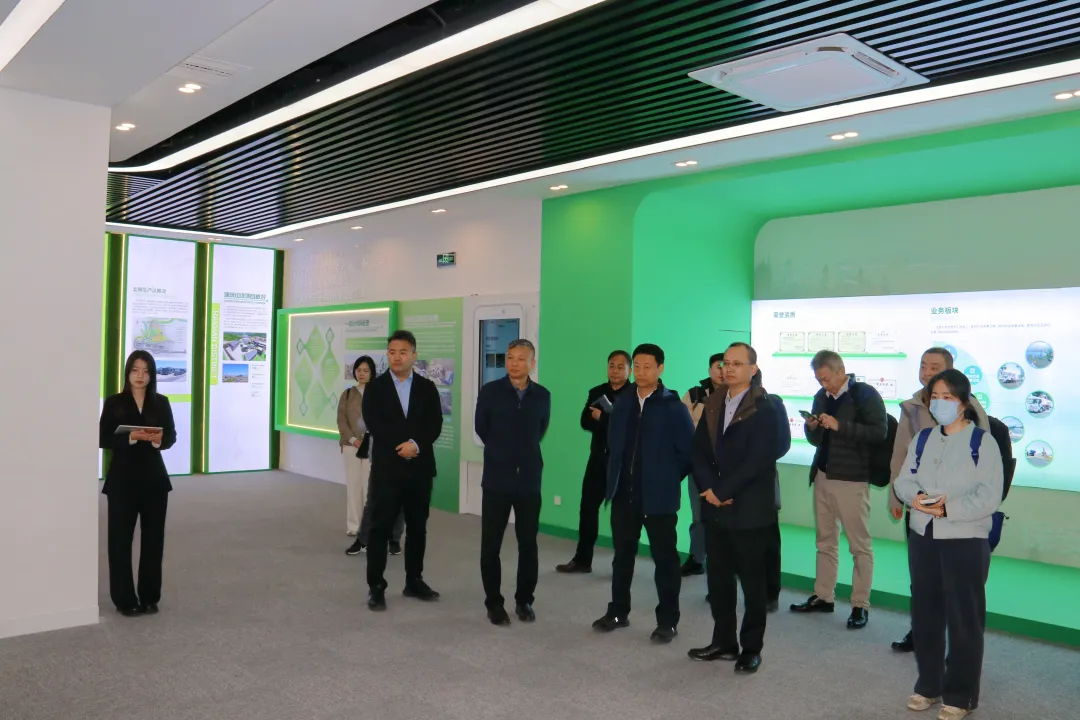 上海市绿化和市容管理局调研组参观考察海绿运公司建筑垃圾一体化处置业务