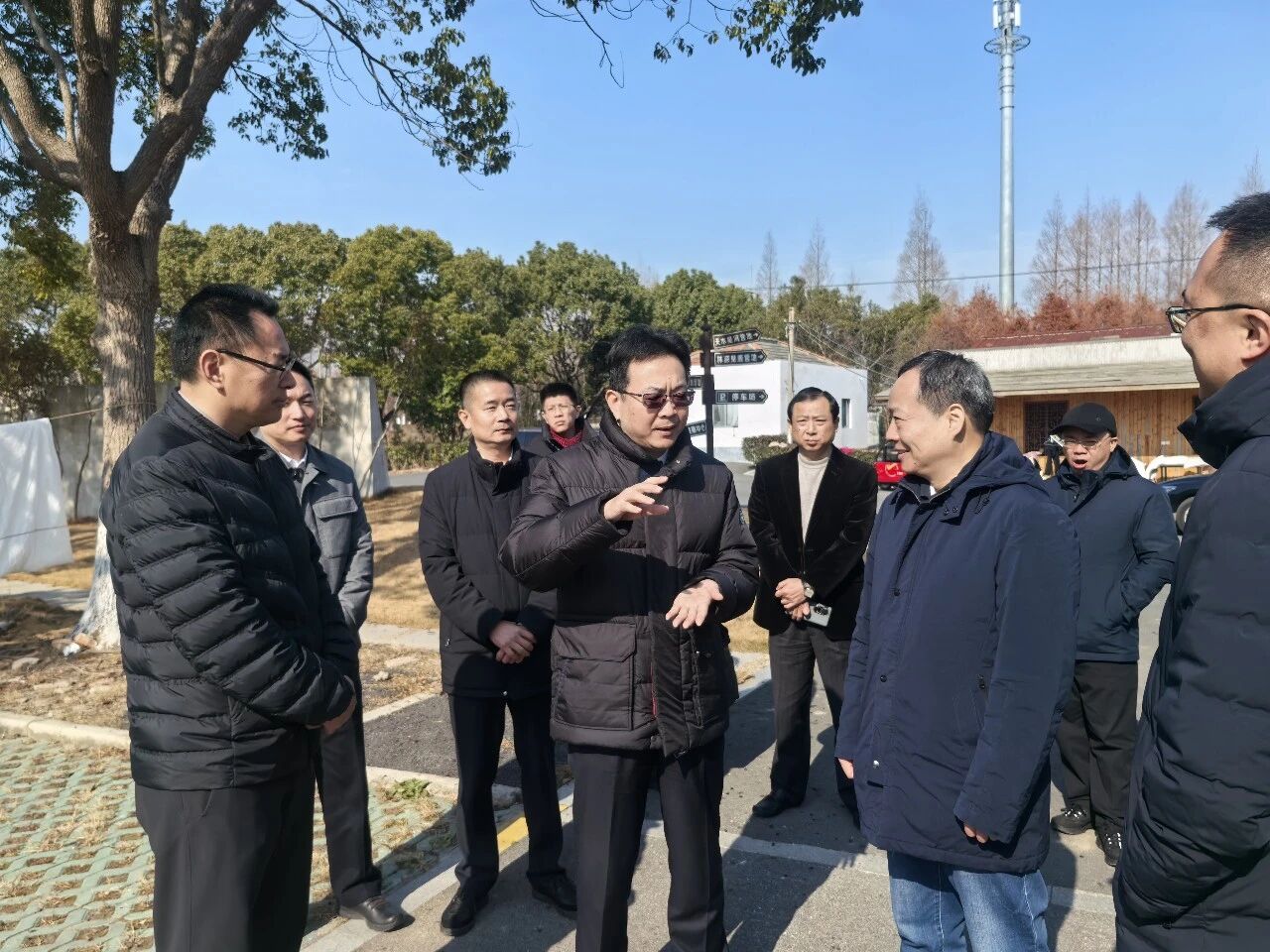 �Ϻ����̻����ݾֵ�����ǡ��ֳ�۬�콨���ӵ��з������������ɹ���