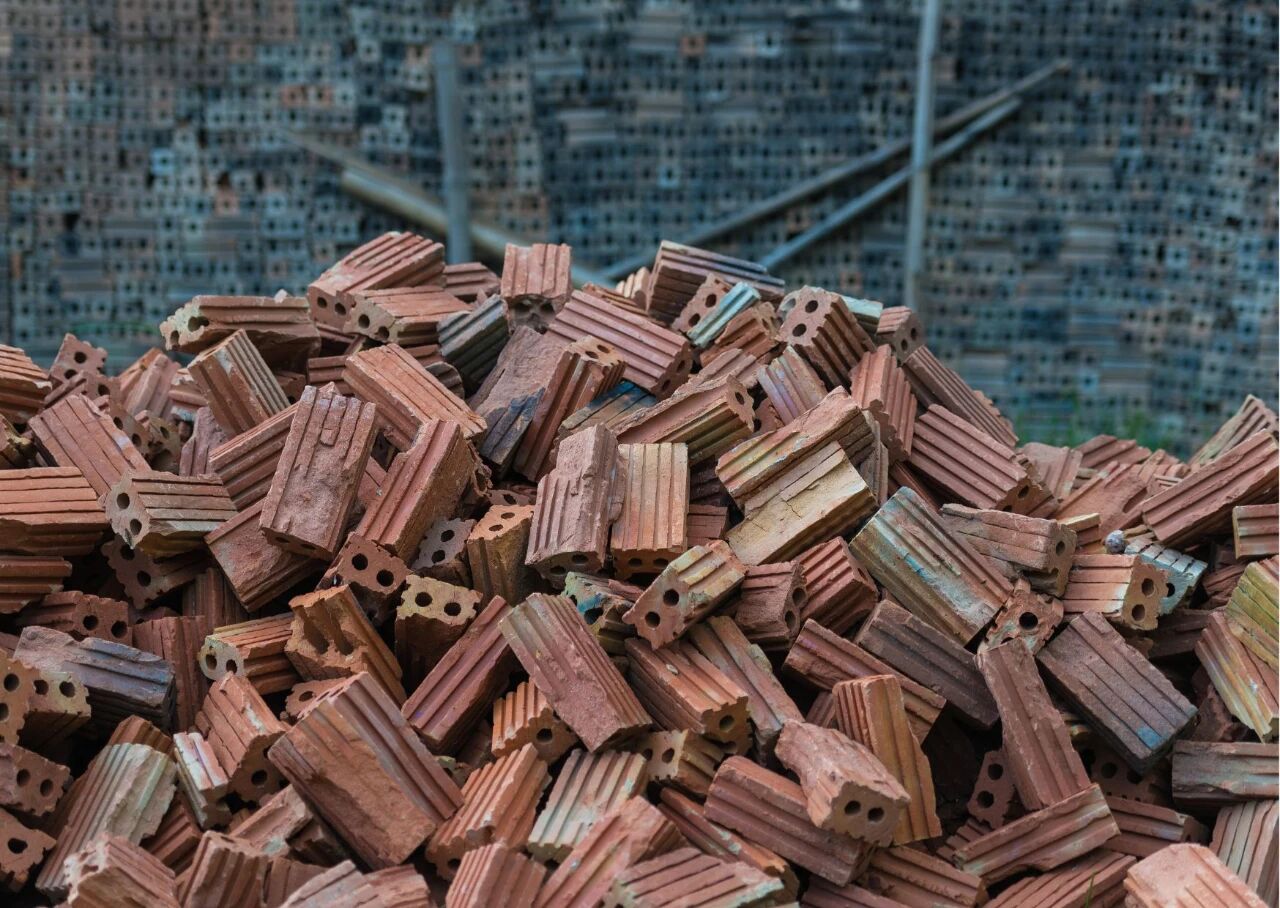 שҲ������̼����ͳ�����ǻ�չʾ��ɫ���ĵ��¿���