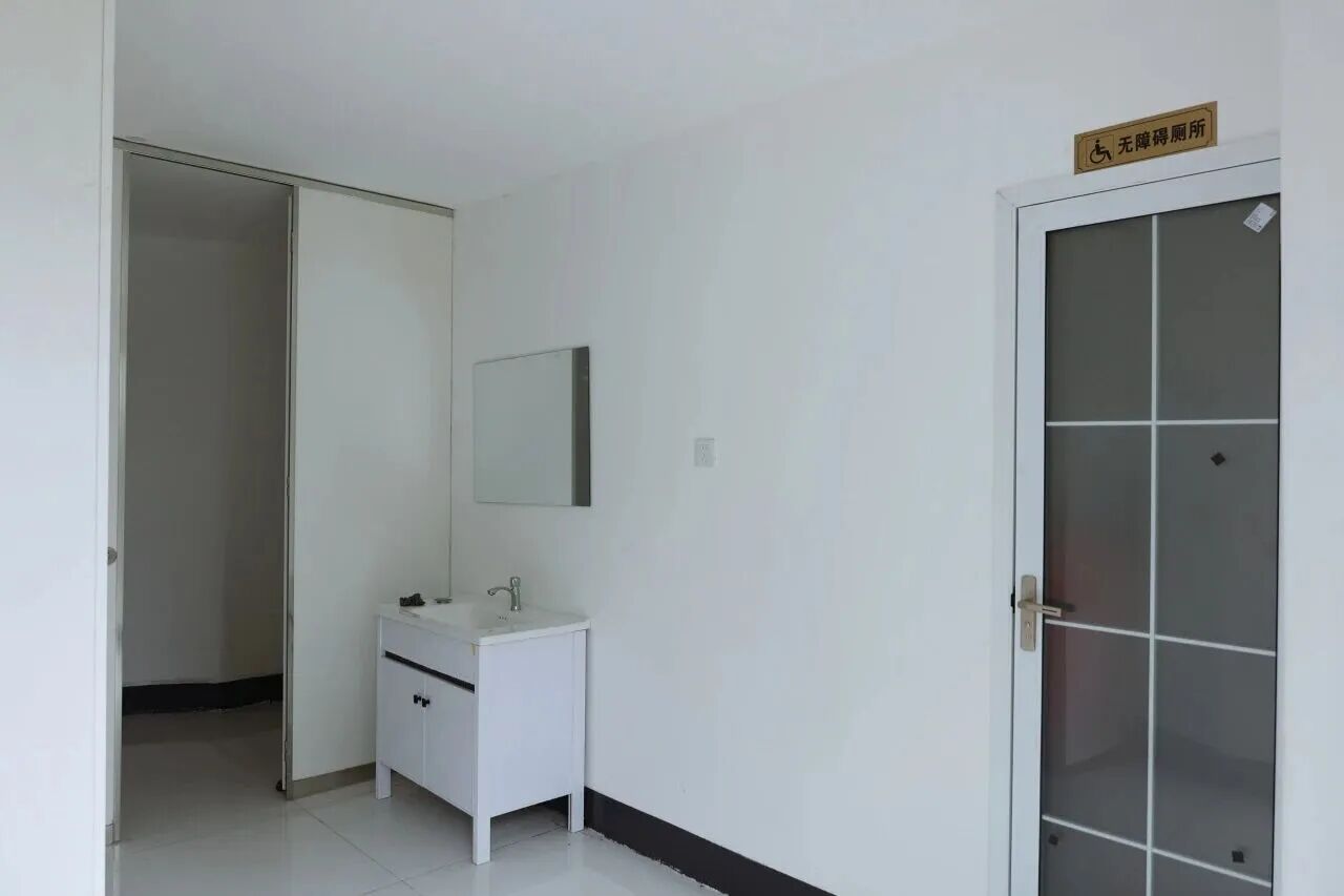 建筑垃圾再生料3D打印公厕现身武汉