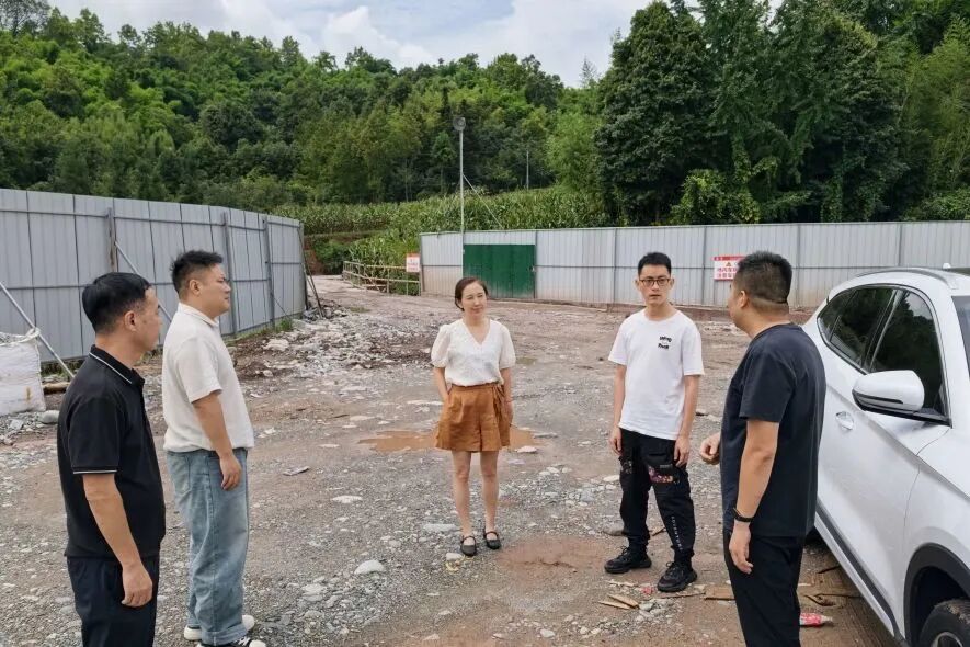 成都市邛崃市综合行政执法局开展建筑垃圾综合治理工作专项调研